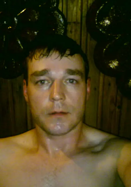 Я Саня, 44, знакомлюсь без обязательств в Минусинске