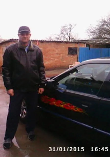 Андрей из Новочеркасска, мне 50, познакомлюсь на одну ночь