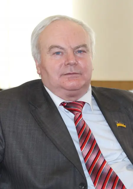 Виктор из Белгорода-Днестровского, мне 66, познакомлюсь без обязательств