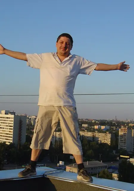 Я Виталий, 50, знакомлюсь на одну ночь в Воронеже