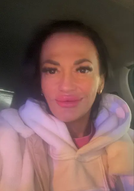 Светлана из Ростова-на-Дону, ищу на сайте приятное времяпровождение