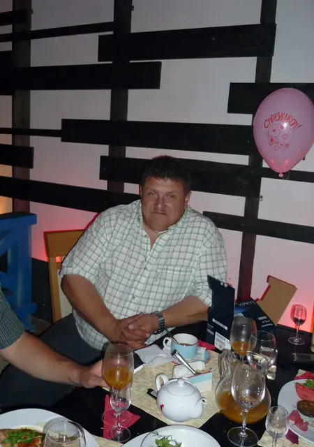 Я Михаил, 54, знакомлюсь без обязательств в Брянске