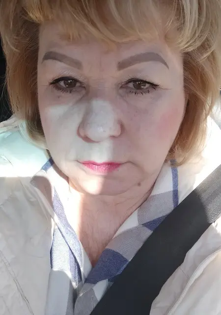 Машуня из Санкт-Петербурга, ищу на сайте знакомства без обязательств