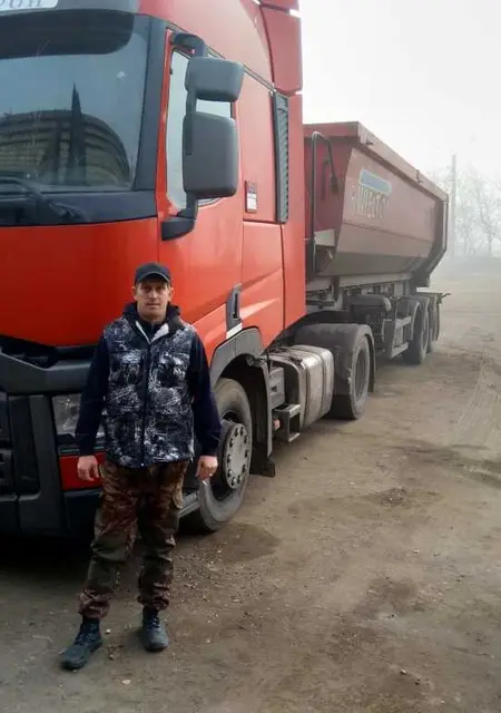 Лелик из Старой Руссы, мне 41, познакомлюсь на одну ночь