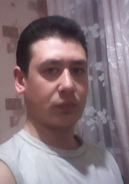 Volodya из Армавира, ищу на сайте знакомства на одну ночь