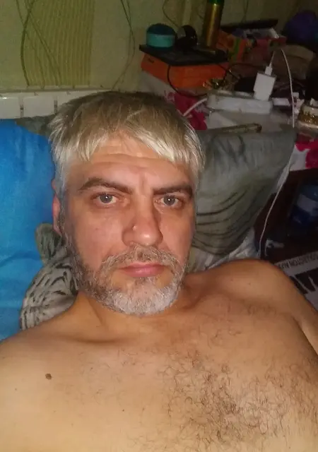 Анатолий из Липецка, мне 42, познакомлюсь для приятного времяпровождения