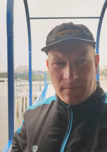 Роман из Владимира, мне 50, познакомлюсь на одну ночь