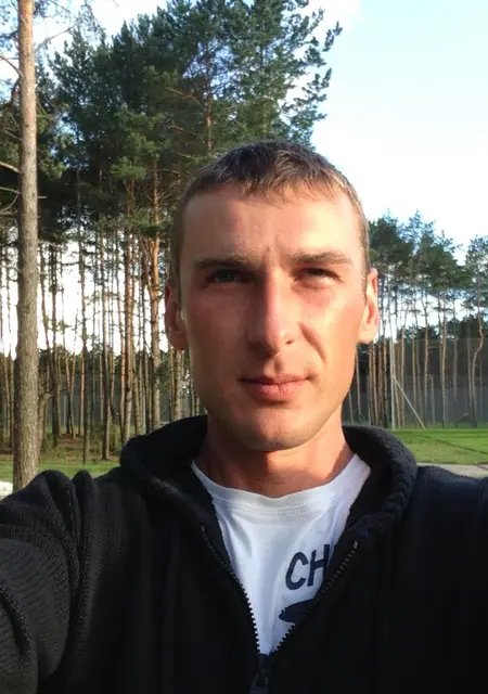 Паша из Солигорска, ищу на сайте знакомства на одну ночь