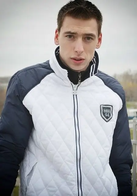 Андрей из Новомосковска, ищу на сайте приятное времяпровождение