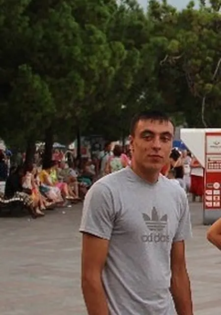 Миша из Муравленко, мне 35, познакомлюсь для общения