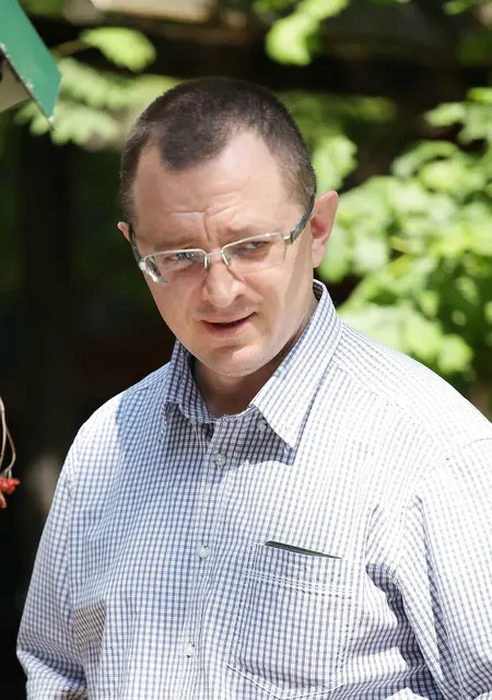 Я Вячеслав, 45, из Вольска, ищу знакомства без обязательств