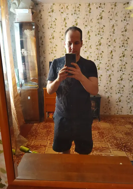 Я Саша, 27, из Архангельска, ищу знакомства без обязательств