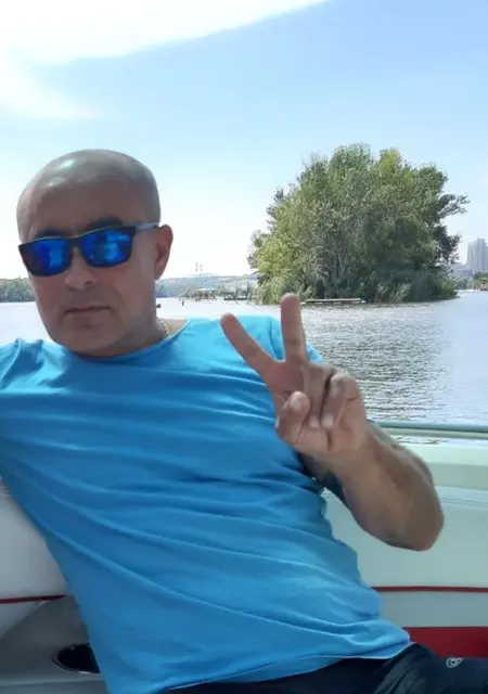 Я Александр, 54, знакомлюсь для постоянных отношений в Харькове