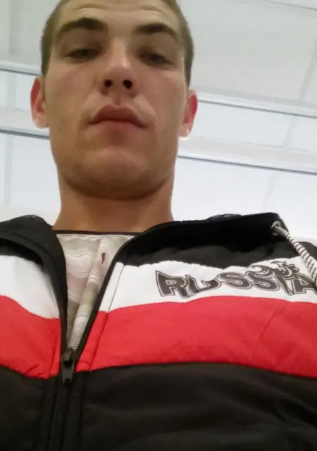 Я Паша, 29, из Осиповичей, ищу знакомства без обязательств