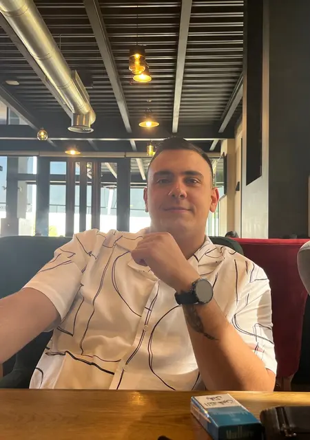 Я Ali, 25, из Саратова, ищу знакомство для постоянных отношений