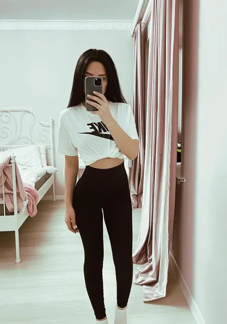 Я Дина, 26, из Сочи, ищу знакомство для вирта