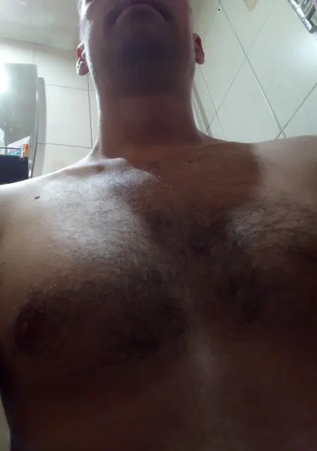 Я Макс, 25, из Ленинска-Кузнецкого, ищу знакомство для приятного времяпровождения