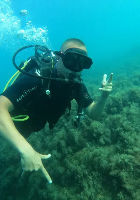 Я Maxim, 25, знакомлюсь на одну ночь в Каменске