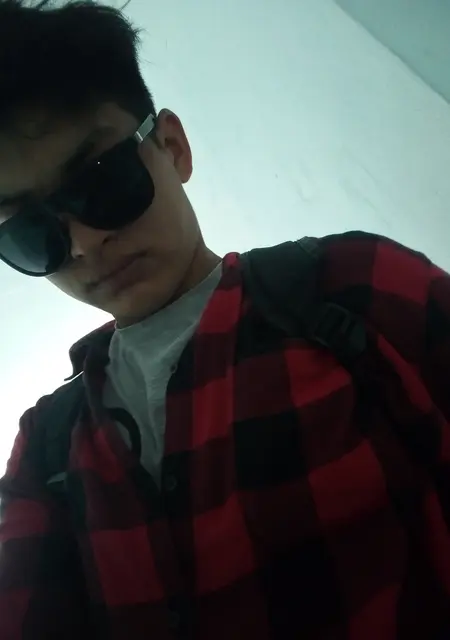 Линар из Сибая, мне 23, познакомлюсь на одну ночь