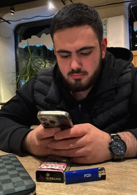 Я Каджик, 18, из Иванова, ищу знакомства на одну ночь