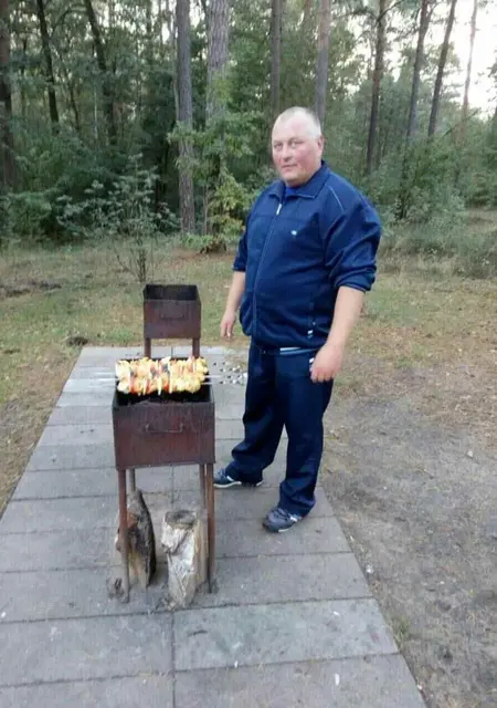 Коля из Жодино, ищу на сайте знакомства на одну ночь