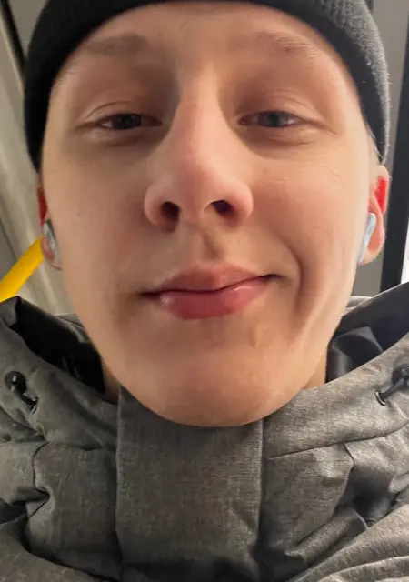 Дмитрий из Липецка, мне 22, познакомлюсь на одну ночь