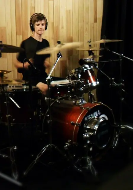 Я Антон, 29, знакомлюсь без обязательств в Ельце