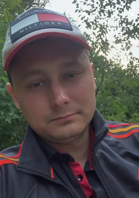 Я Vladimir, 30, из Березников, ищу знакомства без обязательств