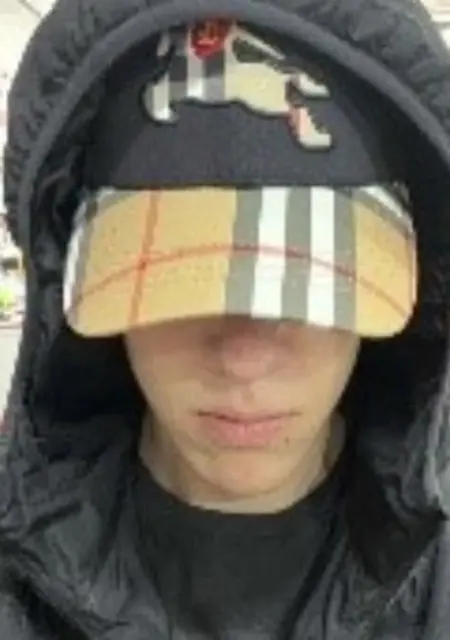 Я Джон, 18, из Нижнекамска, ищу знакомства без обязательств