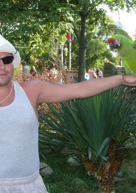 Александр из Новомосковска, мне 42, познакомлюсь на одну ночь