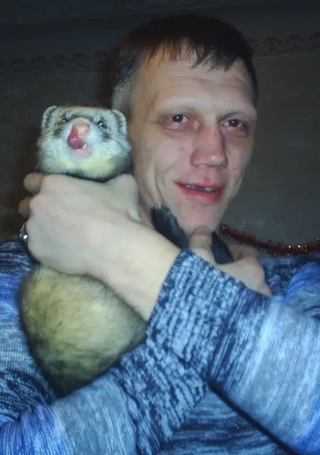 Я Михаил, 46, из Великого Новгорода, ищу знакомства на одну ночь