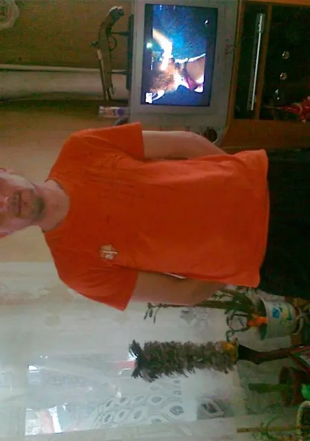 Я Алексей, 44, из Корсакова, ищу знакомства без обязательств