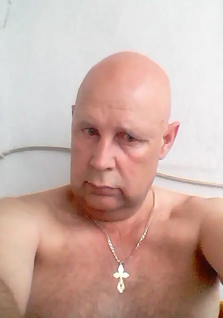 Я Алексей, 62, из Краснодара, ищу знакомства без обязательств