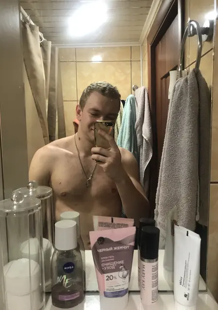 Артем из Вольска, мне 24, познакомлюсь на одну ночь