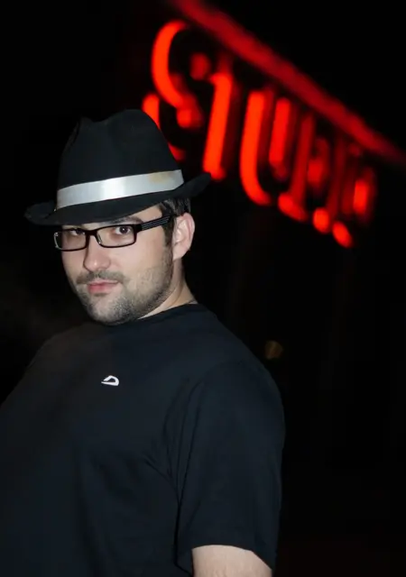 Иван из Абакана, ищу на сайте знакомства на одну ночь