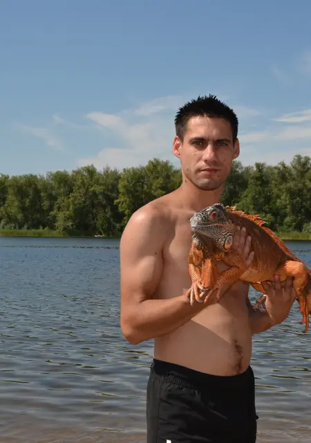 Саша из Ставрополя, мне 35, познакомлюсь для приятного времяпровождения