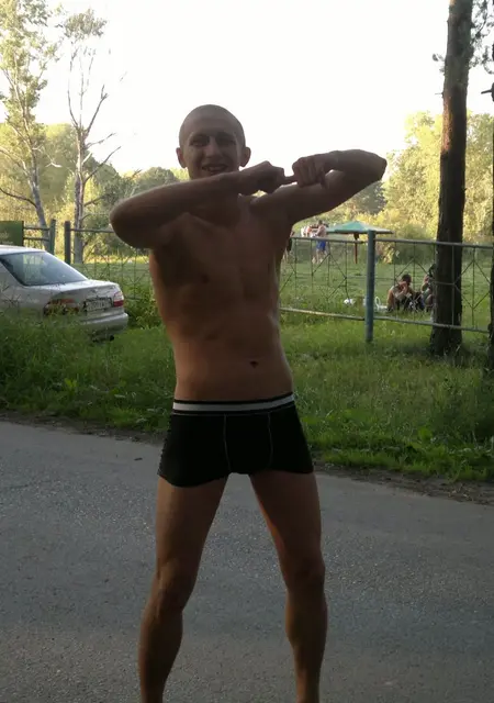 Десантник из Ишима, ищу на сайте знакомства на одну ночь