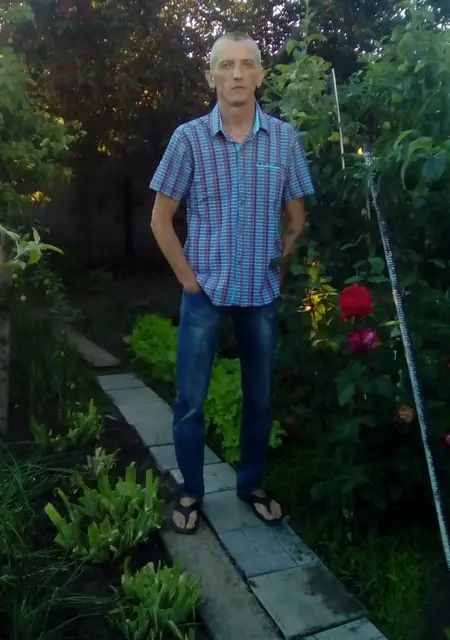Я Алексей, 47, из Шахт, ищу знакомства на одну ночь