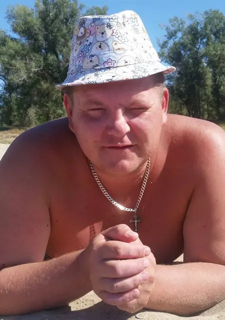 Евгений из Волжского, ищу на сайте постоянные отношения