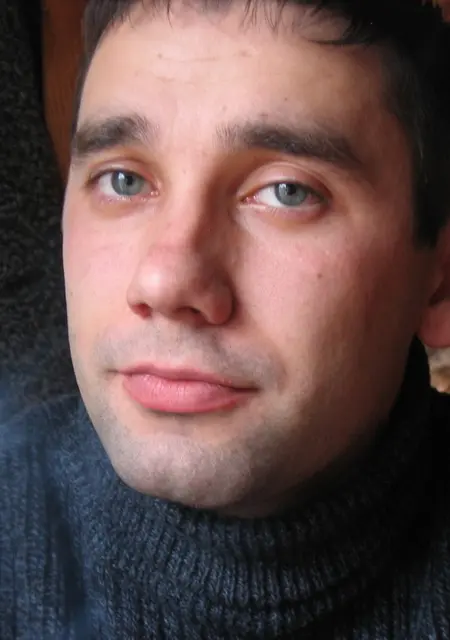 Денис из Мурманска, мне 45, познакомлюсь на одну ночь