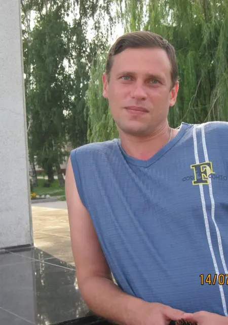 Я Александр, 47, из Тамбова, ищу знакомства без обязательств