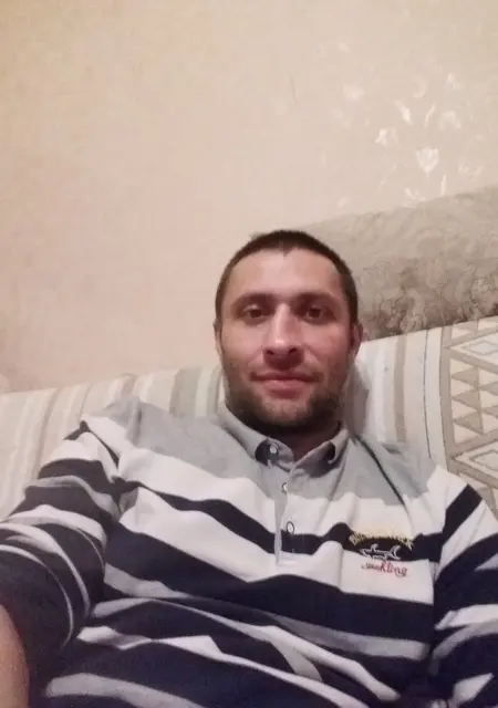Я Евген, 39, из Екатеринбурга, ищу знакомства без обязательств