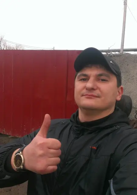 Александр из Домодедова, мне 46, познакомлюсь для приятного времяпровождения