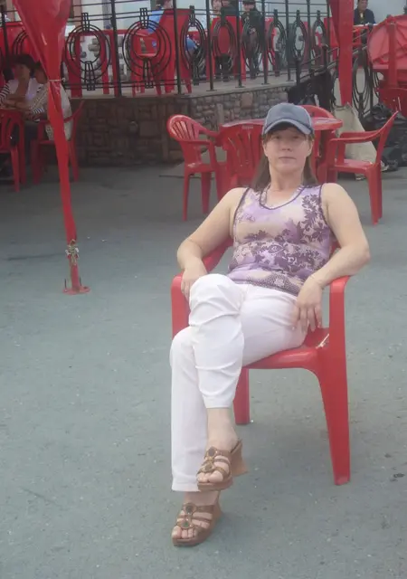 Я Ольга, 47, из Екатеринбурга, ищу знакомства на одну ночь