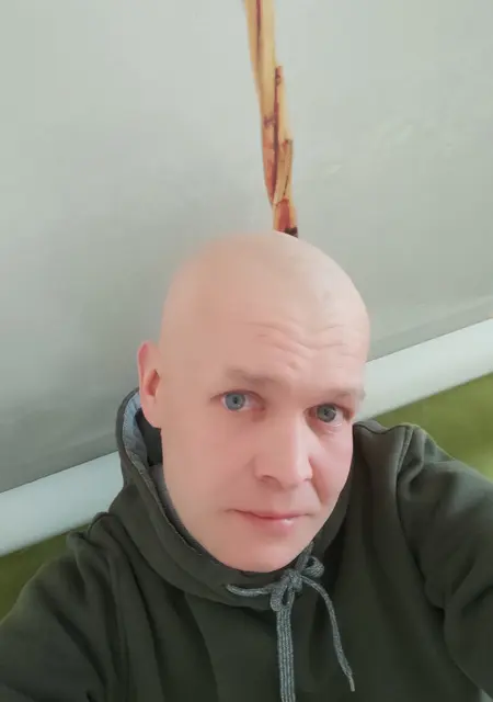 Дмитрий из Калининграда, мне 42, познакомлюсь без обязательств