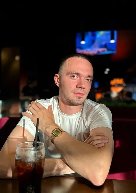 Денис из Нового Уренгоя, мне 26, познакомлюсь без обязательств