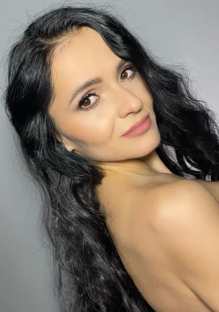 Valentina из Москвы, ищу на сайте приятное времяпровождение