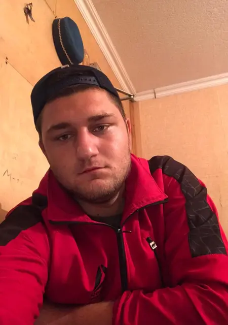 Я Ахме, 25, из Кизляра, ищу знакомство для общения