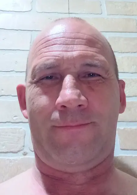 Я Дмитрий, 43, из Уфы, ищу знакомства на одну ночь