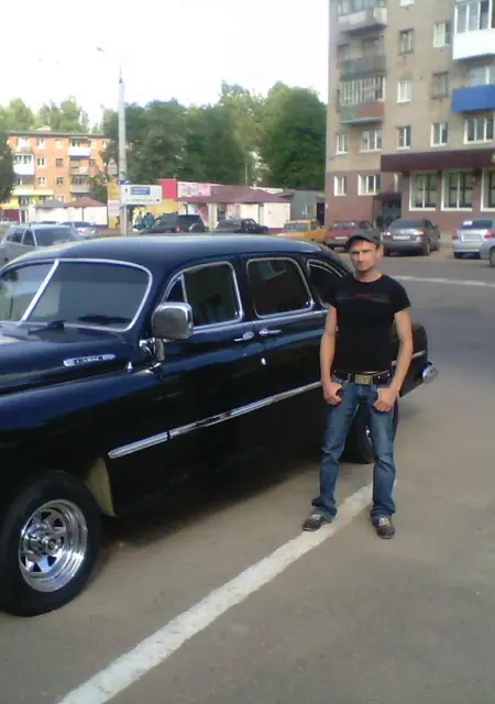 Я Вася, 44, из Смоленска, ищу знакомства без обязательств